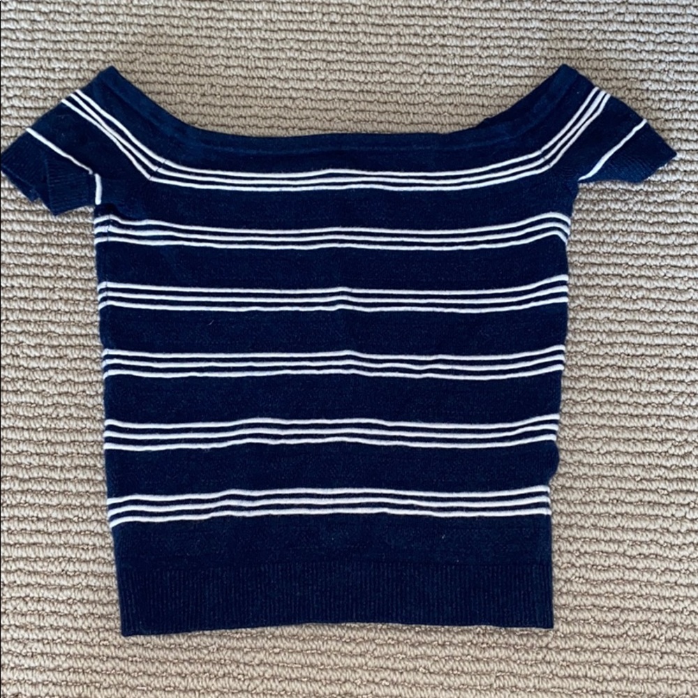American eagle crop top